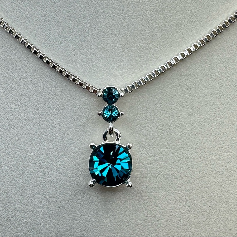 New Teal Blue Cubic Zirconia Pendant Necklace 16–19” Silver Tone Sparkly Gift
